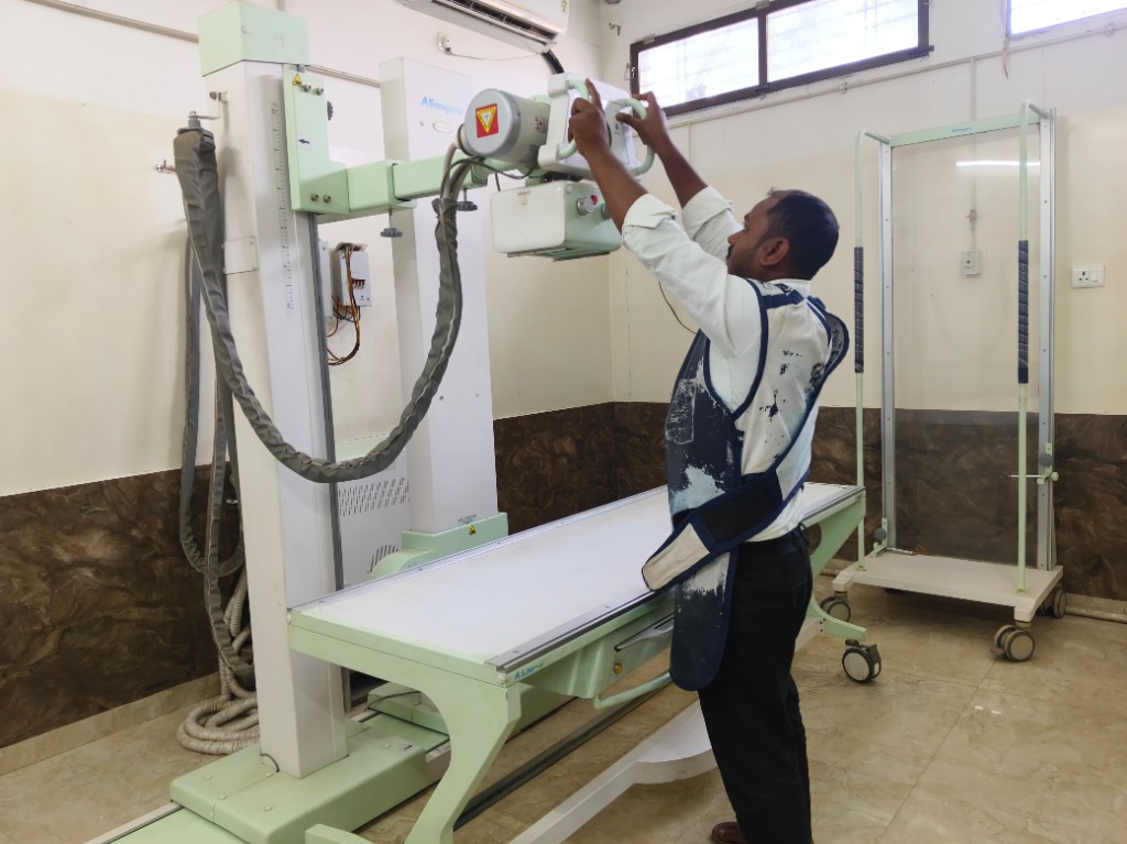 Digital X-Ray Machine Life Care Hospital Robertsganj Sonbhadra